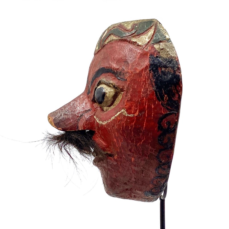 Masque javanais Wayang  Topeng ancien homme à la moustache en bois sculpté peint