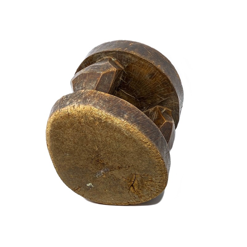 Tabouret traditionnel africain en bois massif sculpté, pays Dogon, Mali