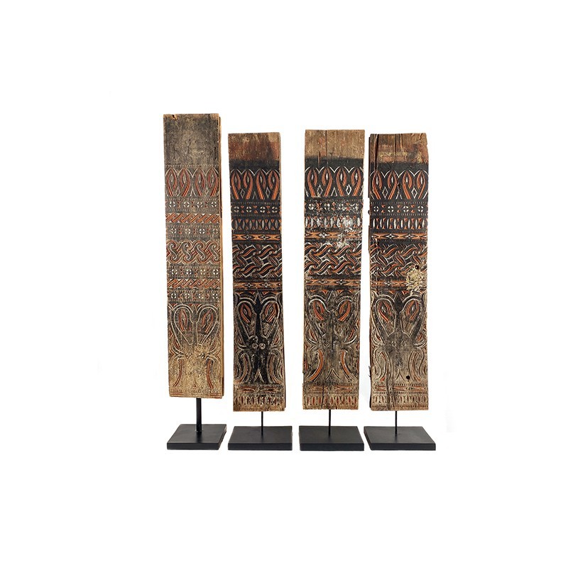 Panneaux anciens en bois sculpté, partie avant d'une maison Tongkonan, peuple Toraja