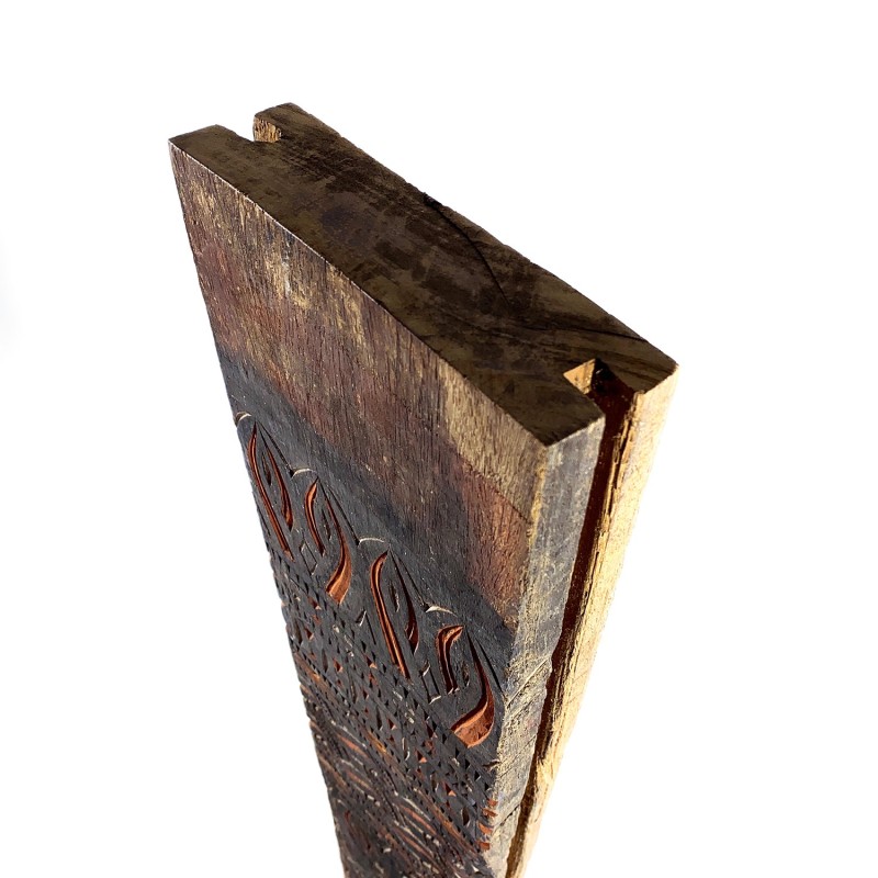 Panneaux anciens en bois sculpté, partie avant d'une maison Tongkonan, peuple Toraja