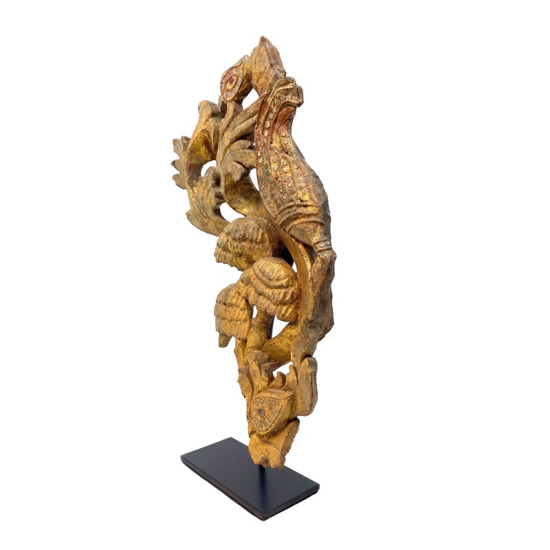 Panneau ancien en bois ajouré et ses motifs floraux, peinture dorée, partie décorative d'un temple birman
