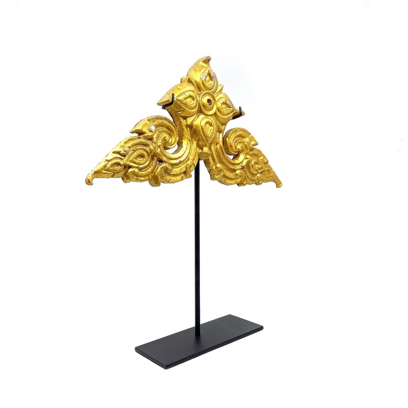 Panneau ancien en étain moulé et peinture dorée, partie décorative extérieure d'un temple birman ( 2 exemplaires disponibles)