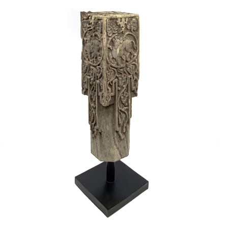 Poutre ancienne de maison balinaise sculptée en bois