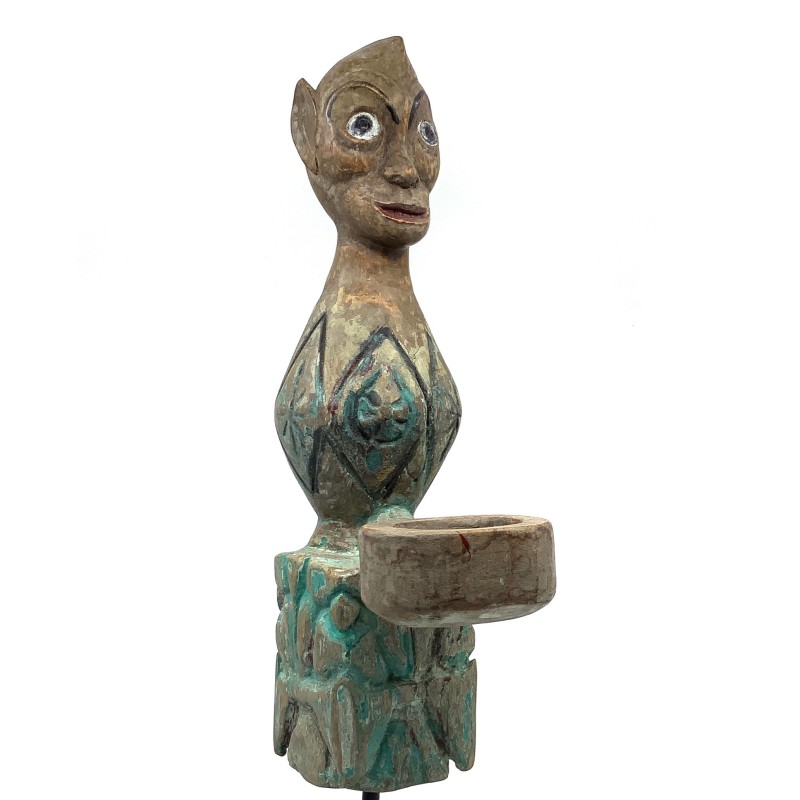 Statue ancienne javanaise en bois, zoomorphe avec bol à offrandes