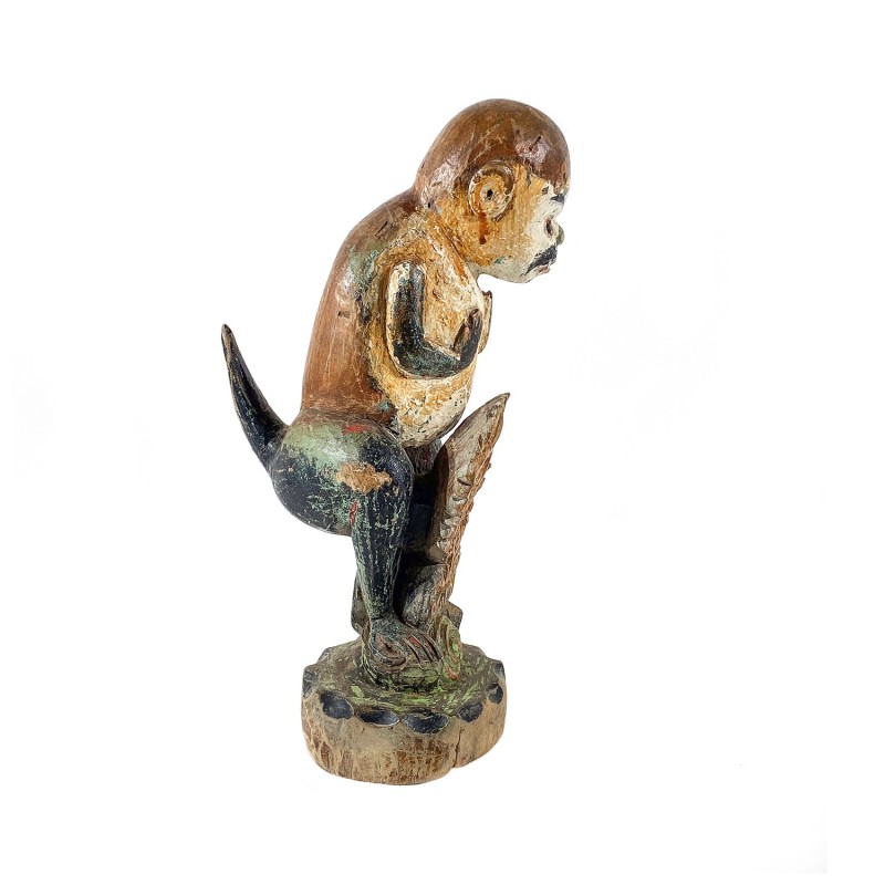 Statue protectrice ancienne en bois massif, zoomorphe singe