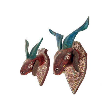 Sculptures murales anciennes  bois paire têtes  boucs