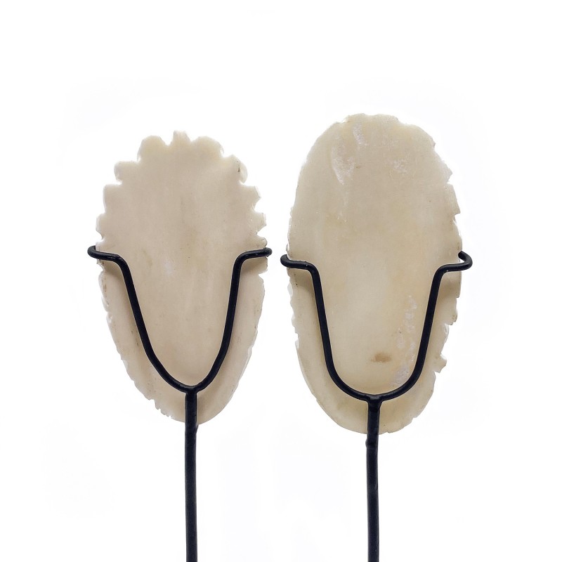 Duos de camés chefs indiens et leur animal symbole sculptés dans de l'os