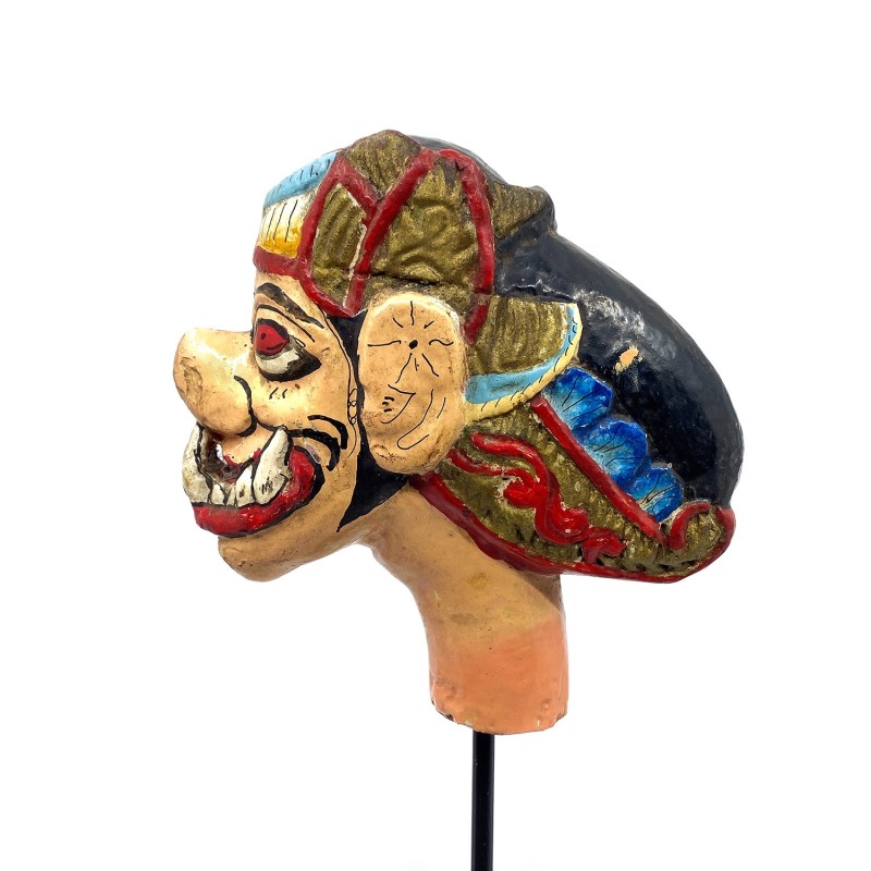 Tête de marionnette ancienne Wayang Golek personnage masculin nommé Cakil  grandes dents
