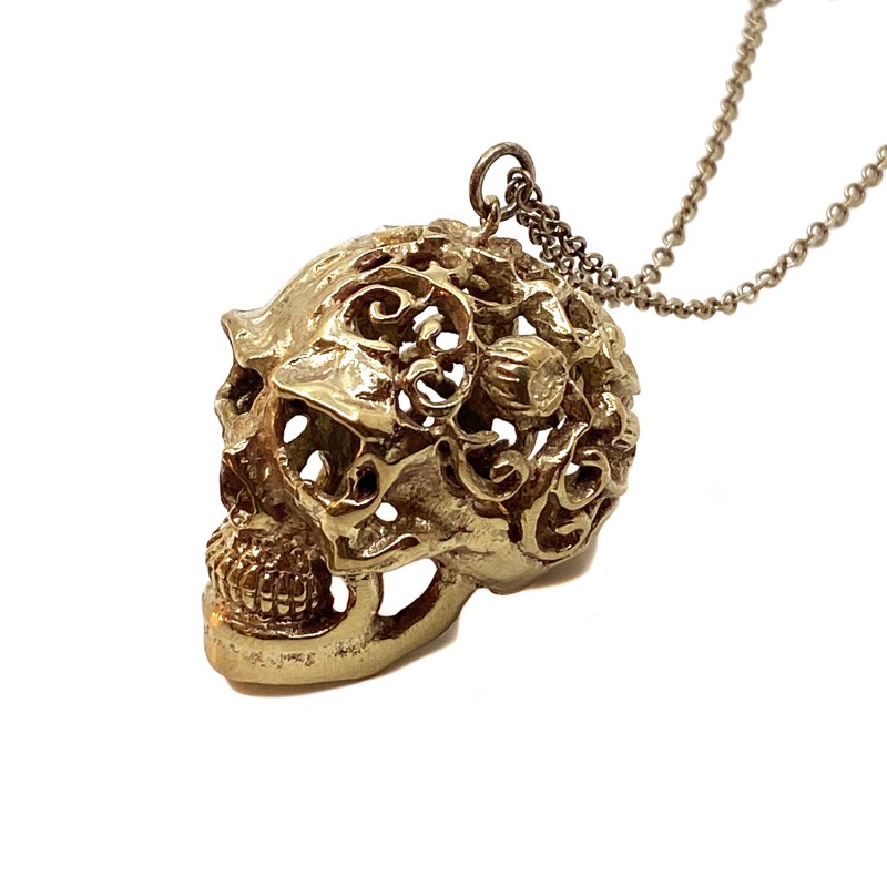 Pendentif crâne tête de mort ajouré en laiton doré