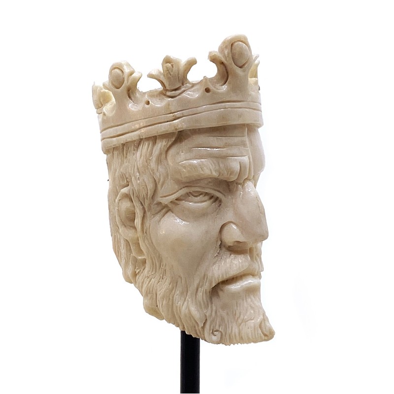 Crâne Roi double sculpté corne chevreuil façon Mémento Mori