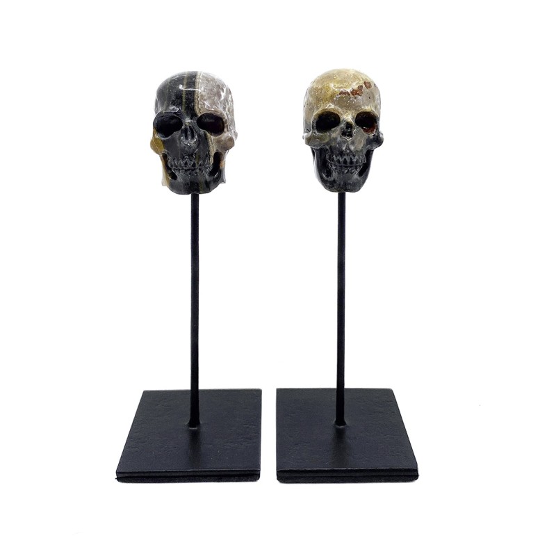 Crânes sculptés dans de la pierre Bumbelbee