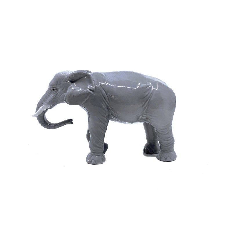 Eléphant en porcelaine