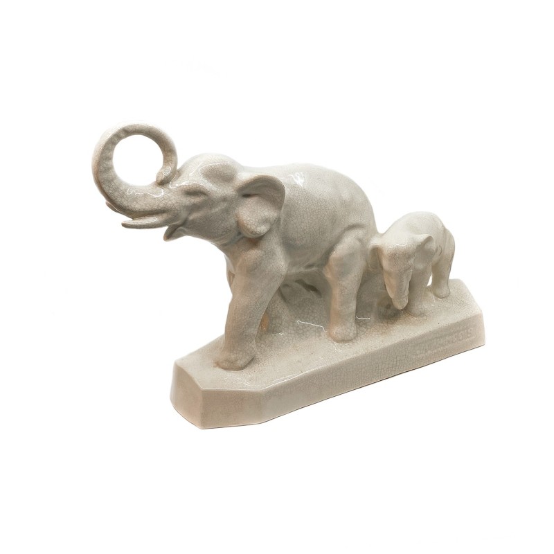 Eléphants en céramique craquelée  mère et son juvénile signé L.François grand modèle