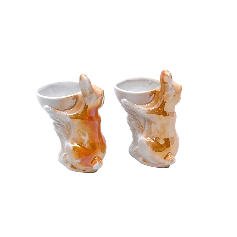 Paire mini vases ou coquetiers en porcelaine et leur lapin