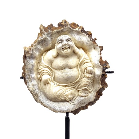 Bouddha rieur représentant la fortune et l'abondance sculpté dans une corne d'élan bois tombé