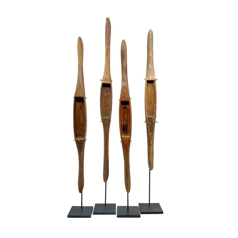 Navettes anciennes en bois de métier à tisser cambodgien