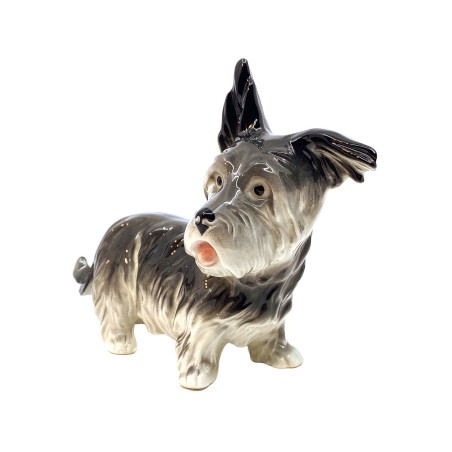 Chien scottish terrier en porcelaine