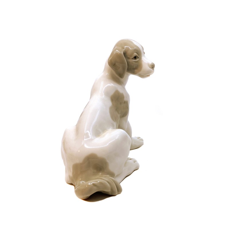 Chiot Beagle en porcelaine