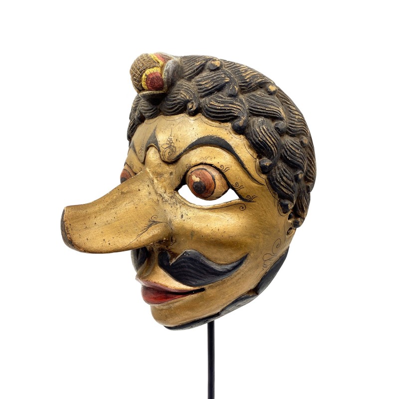 Masque javanais  Wayang Topeng  ancien personnage à la moustache, belle coiffe  en bois sculpté peint